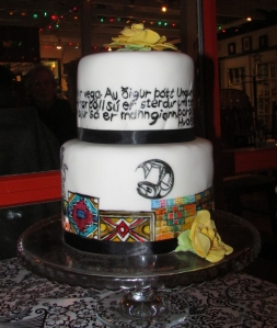 katie and lynn's wedding-cake